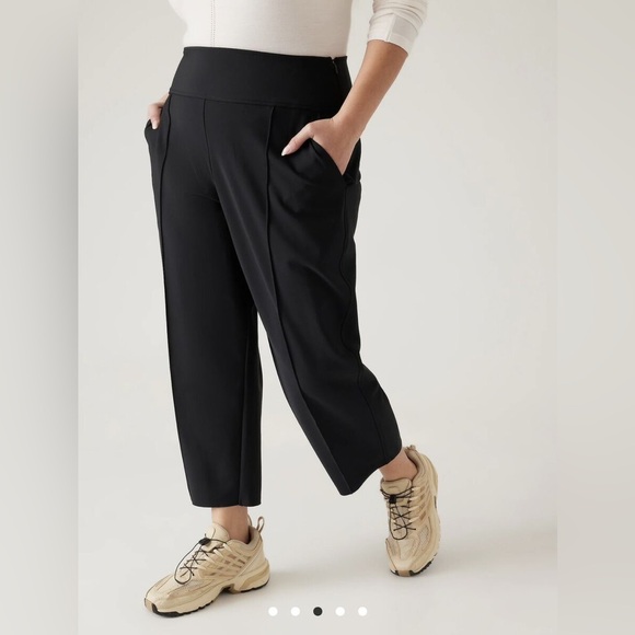 Athleta Pants - Athleta Stellar Wide Crop